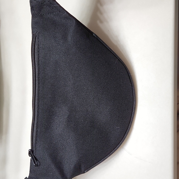 NWOT New Kids on the Block fanny pack - Picture 2 of 6